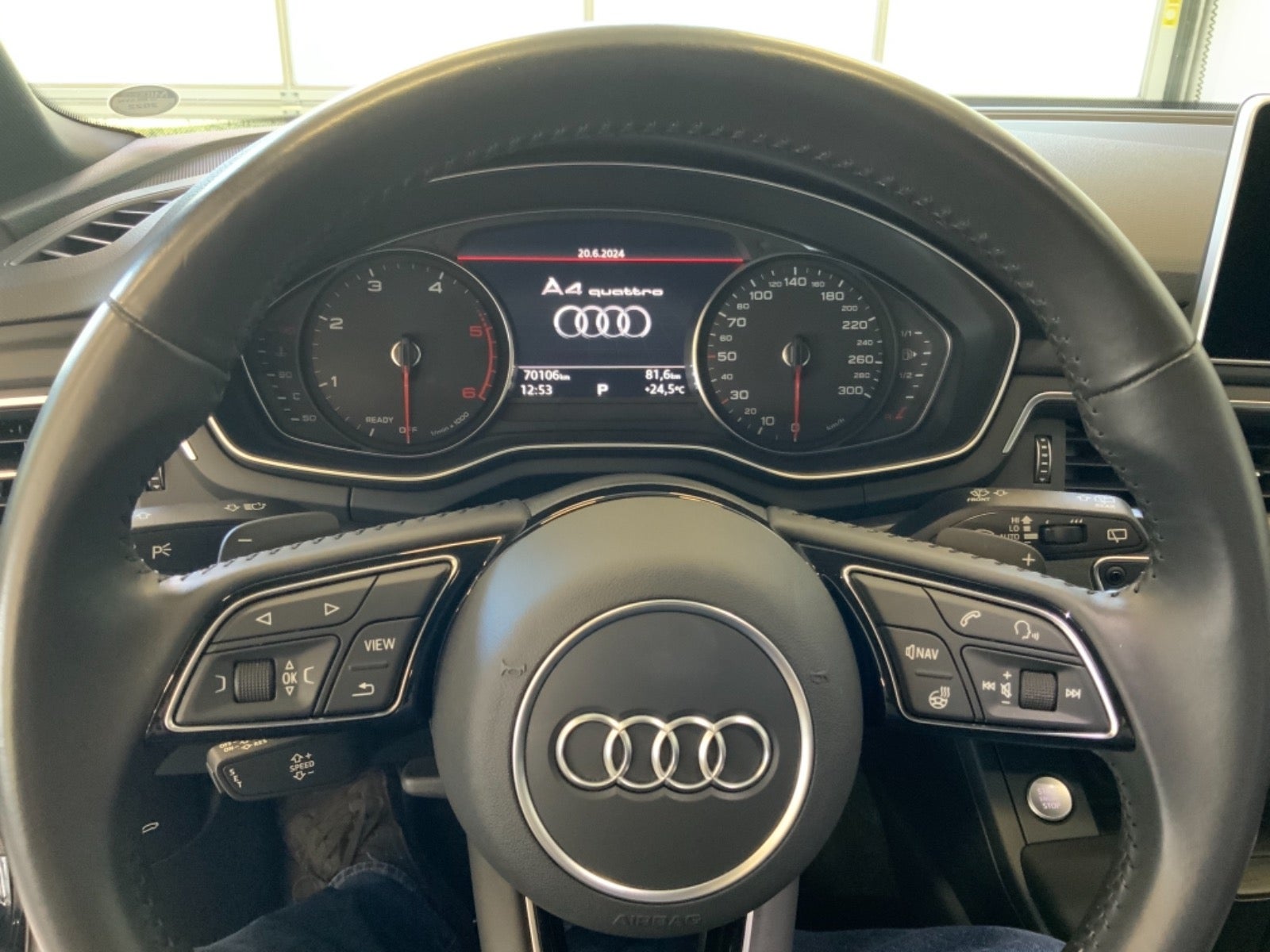 Billede af Audi A4 40 TDi S-line Avant quattro S-tr.