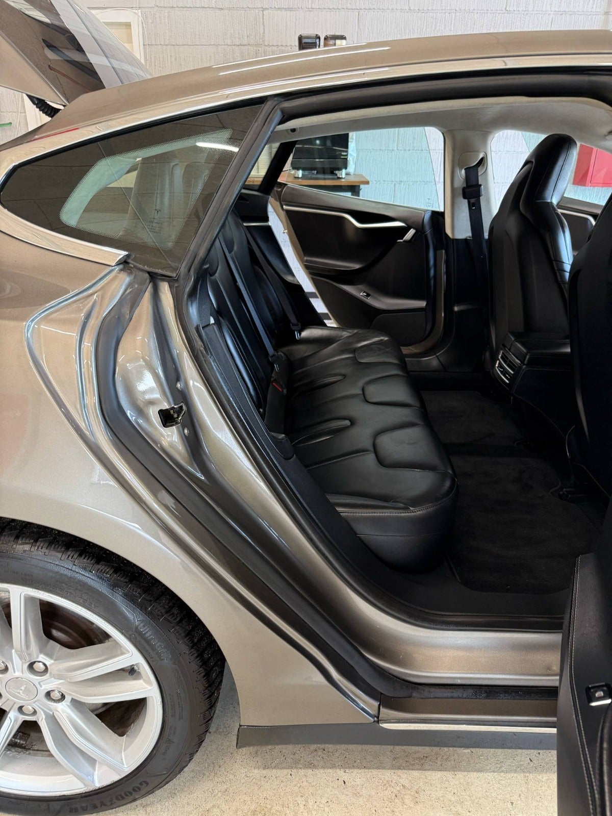 Billede af Tesla Model S  85D