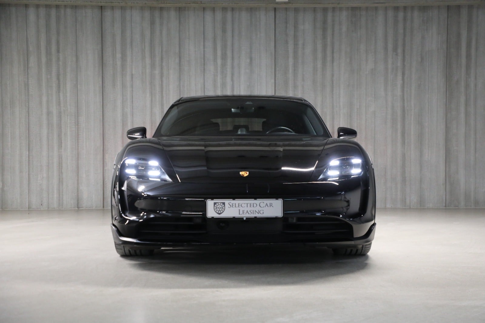 Porsche Taycan 4S Performance+ Cross Turismo