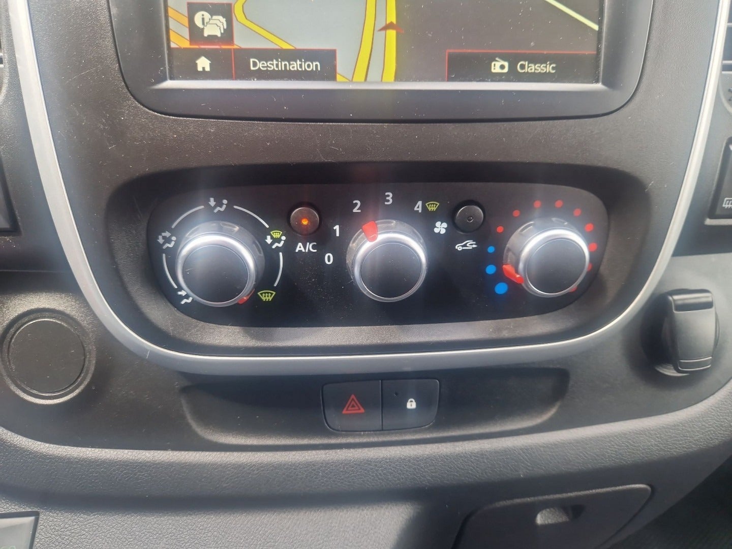 Billede af Renault Trafic T29 2,0 dCi 120 L2H1