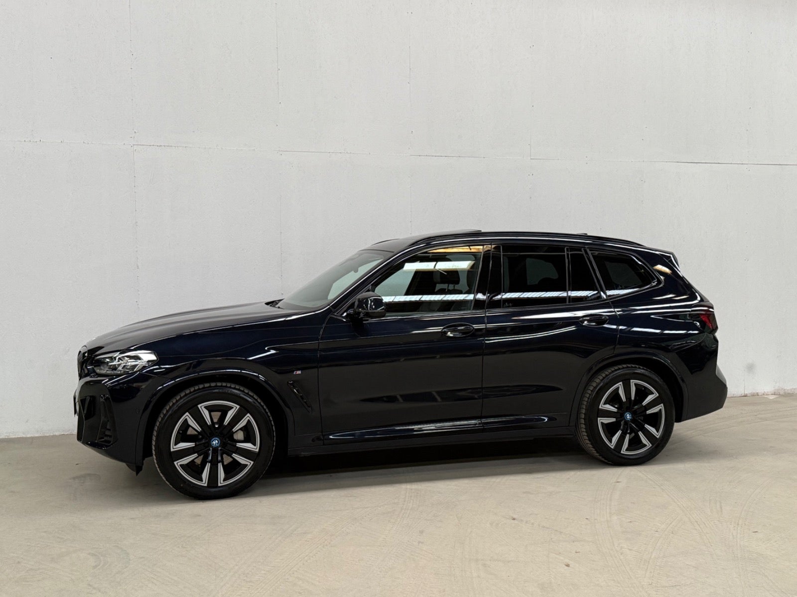 BMW iX3 Charged M-Sport A