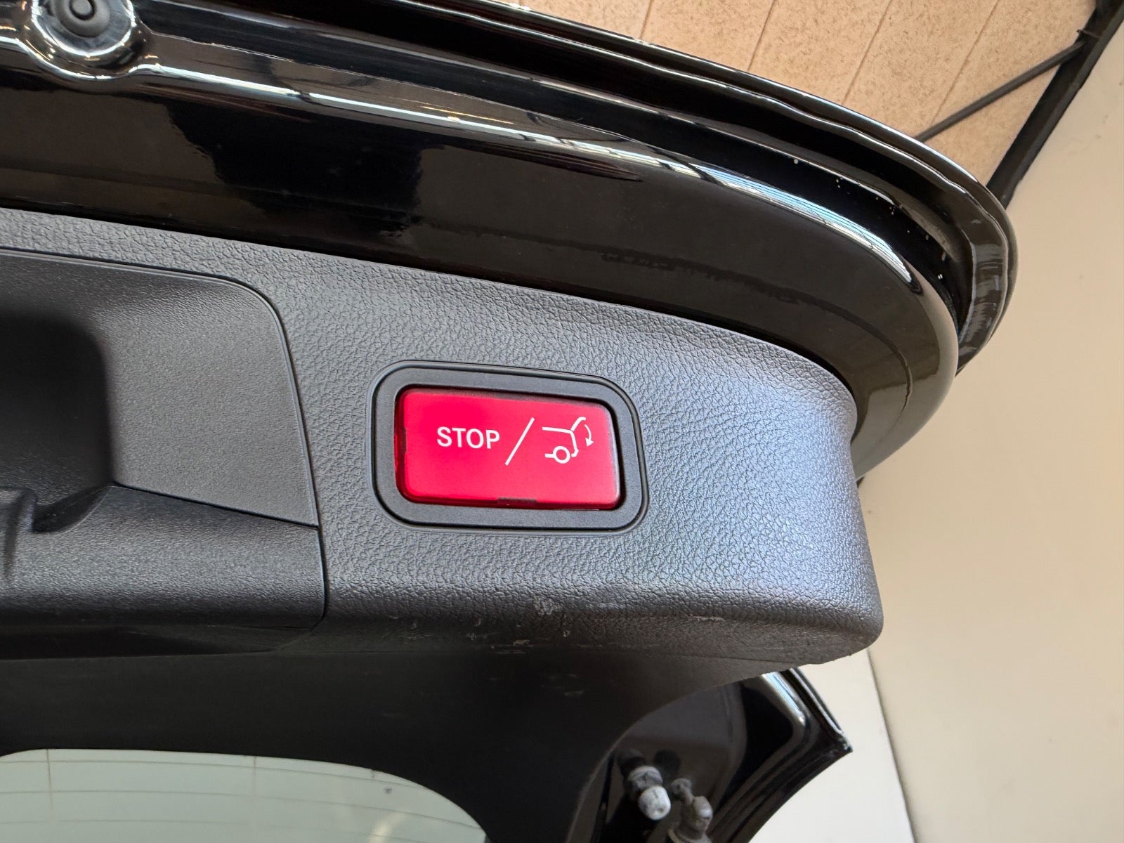 Mercedes EQA250 Electric Art