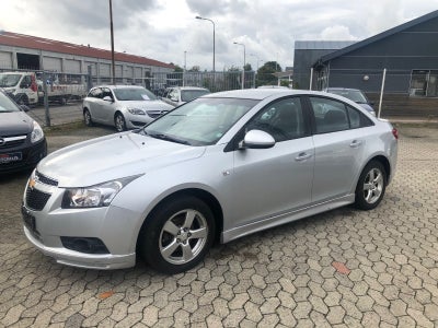 Chevrolet Cruze 1,8 LS Chicago 4d