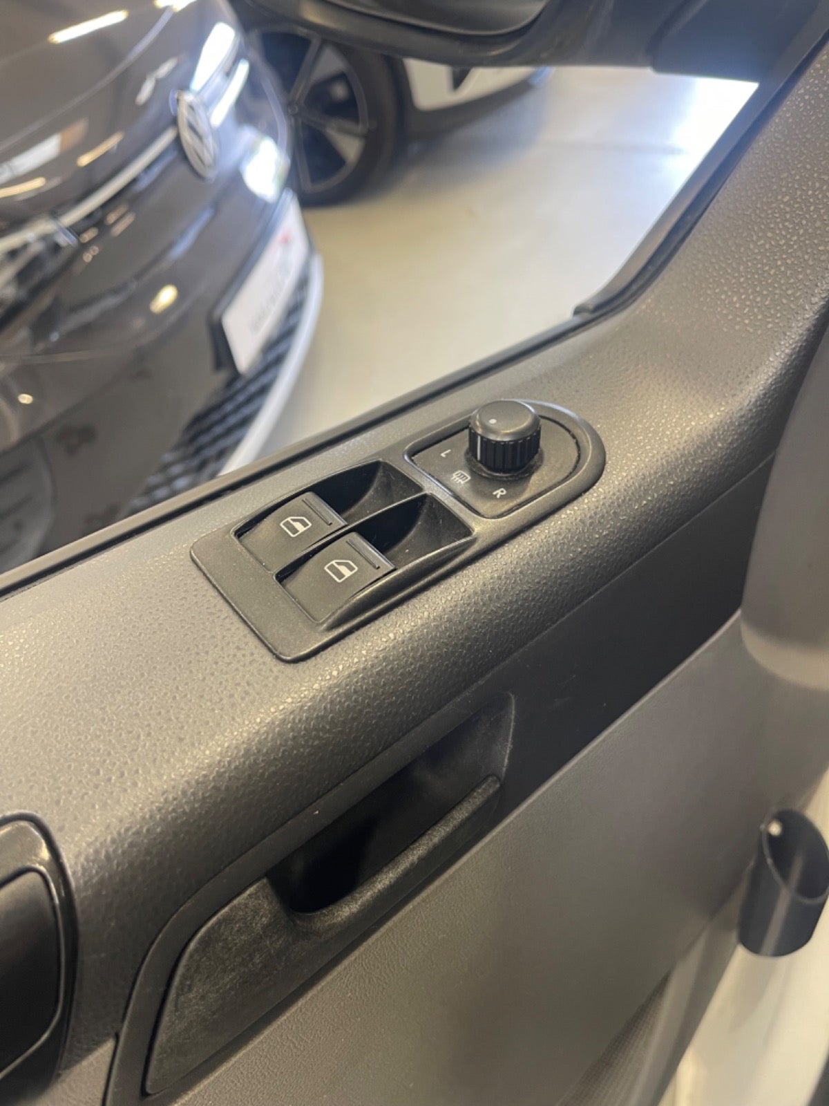 Billede af VW Transporter 2,0 TDi 102 Kassevogn lang