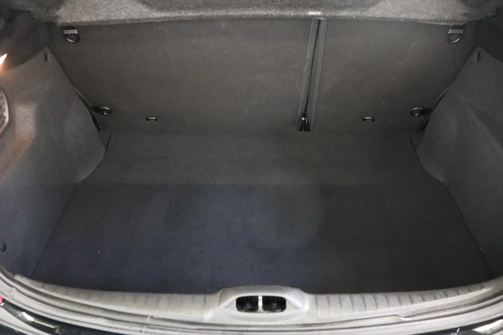 Peugeot 208 VTi Allure Sky