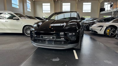 Porsche Macan 4   5d