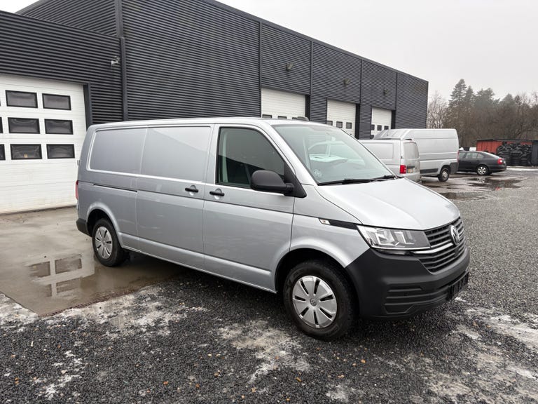 VW Transporter TDi 150 Kassevogn DSG lang