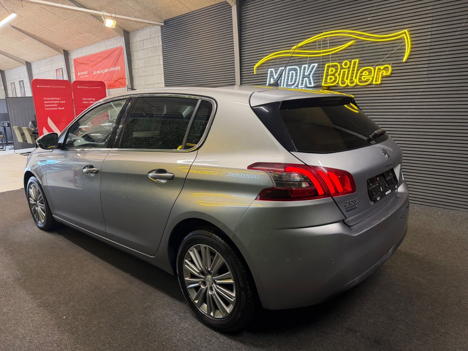 Billede af Peugeot 308 1,6 BlueHDi 120 Allure Sky