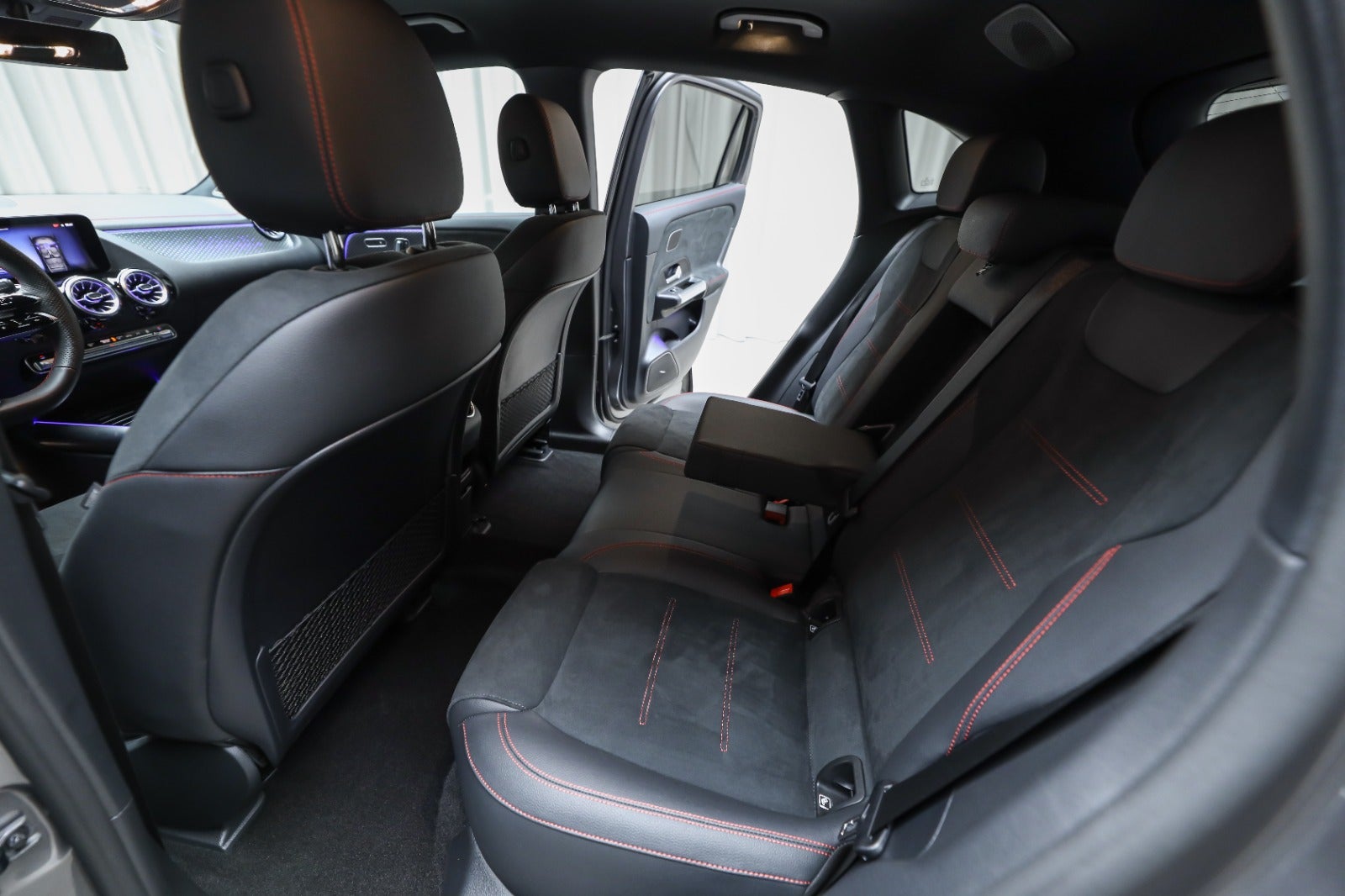Mercedes-Benz EQA 250+ (5/8)