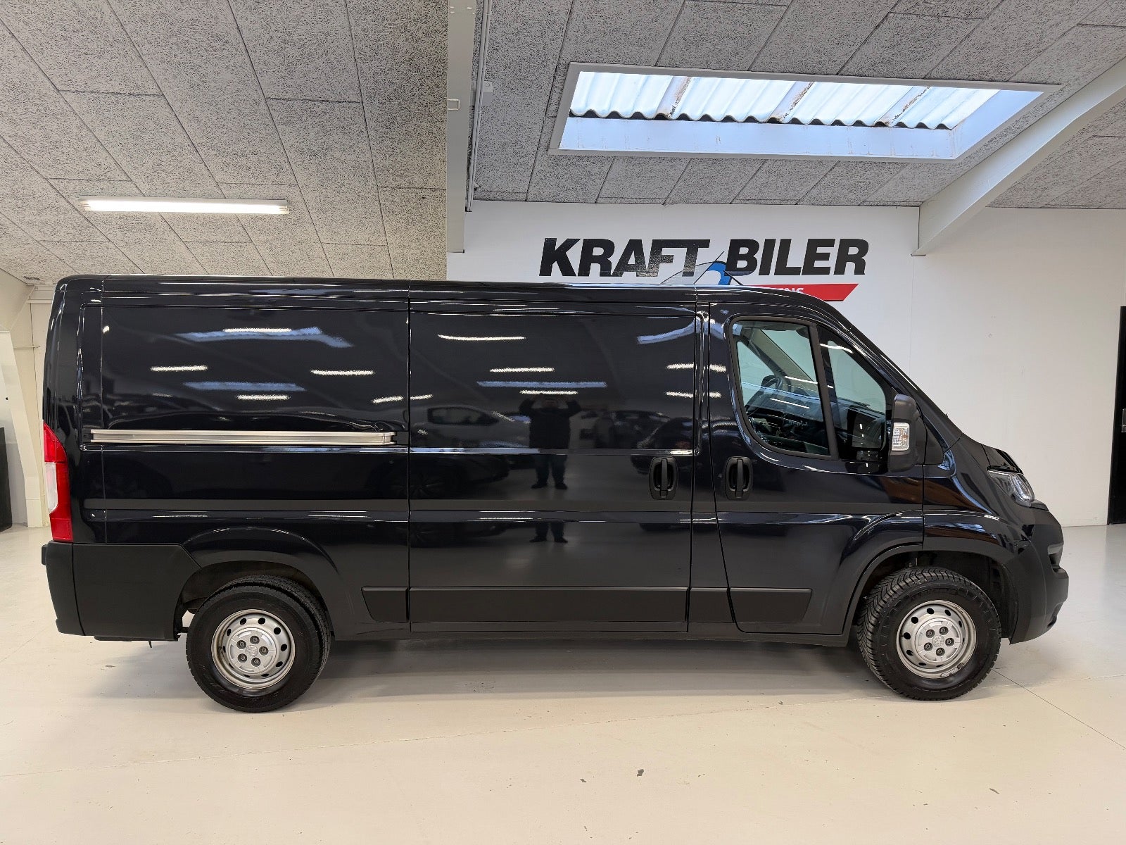 Billede af Peugeot Boxer 333 2,2 BlueHDi 140 L2H1 Premium