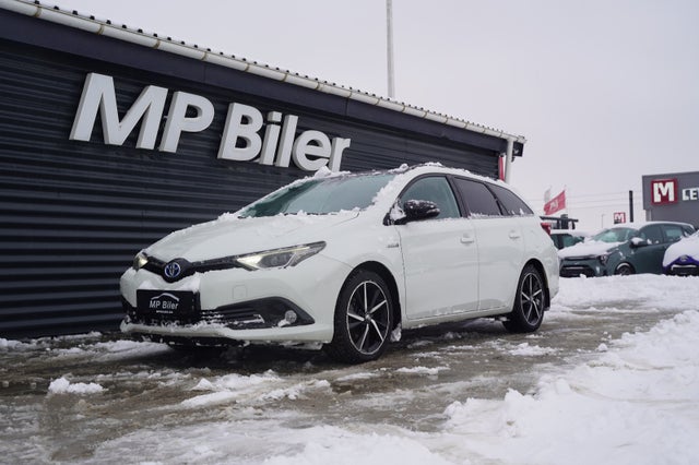 Toyota Auris 1,8 Hybrid H2 Style Touring Sports CVT