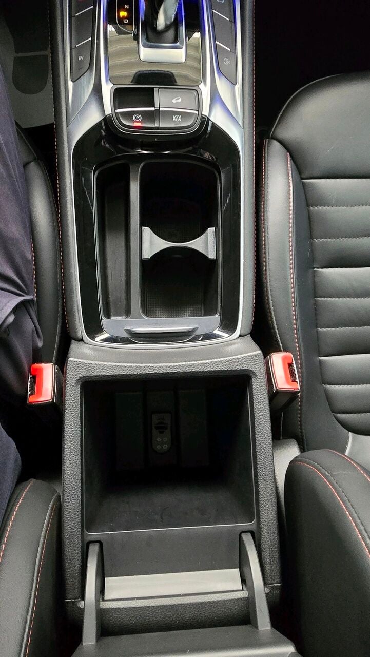MG EHS PHEV Luxury