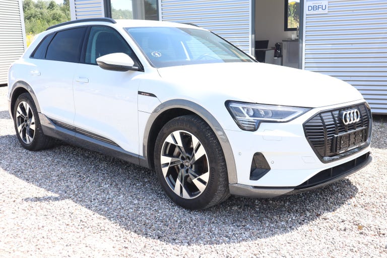 Audi e-tron S-line Prestige quattro