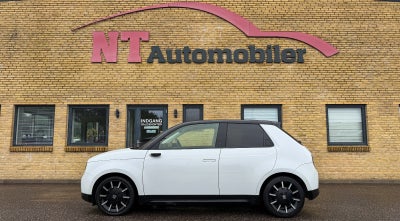 Honda e  Advance 5d
