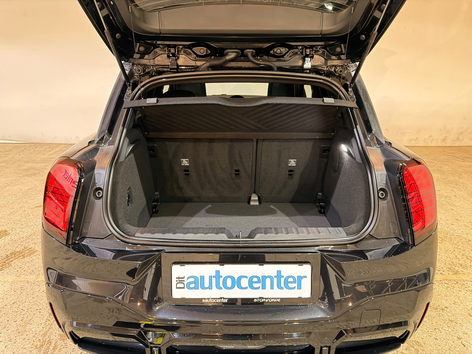 MINI Aceman E JC Works