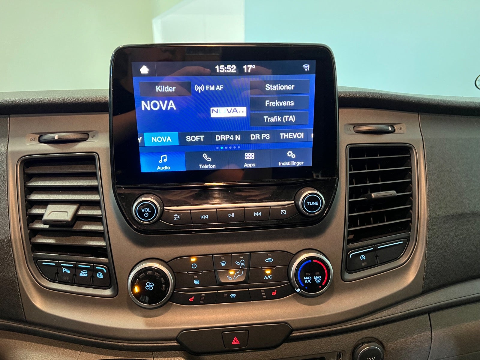 Billede af Ford Transit Custom 300L 2,0 TDCi 130 Trend