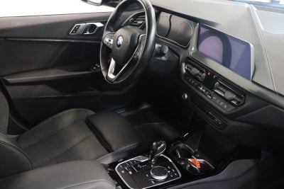 BMW 118i Sport Line aut.