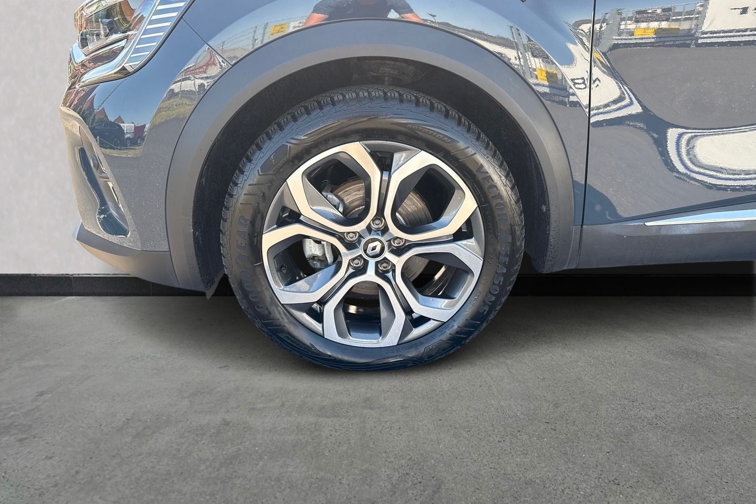 Billede af Renault Captur 1,6 E-Tech Intens
