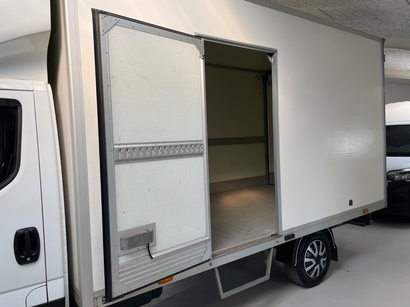 Billede af Iveco Daily 2,3 35S16 Alukasse AG8