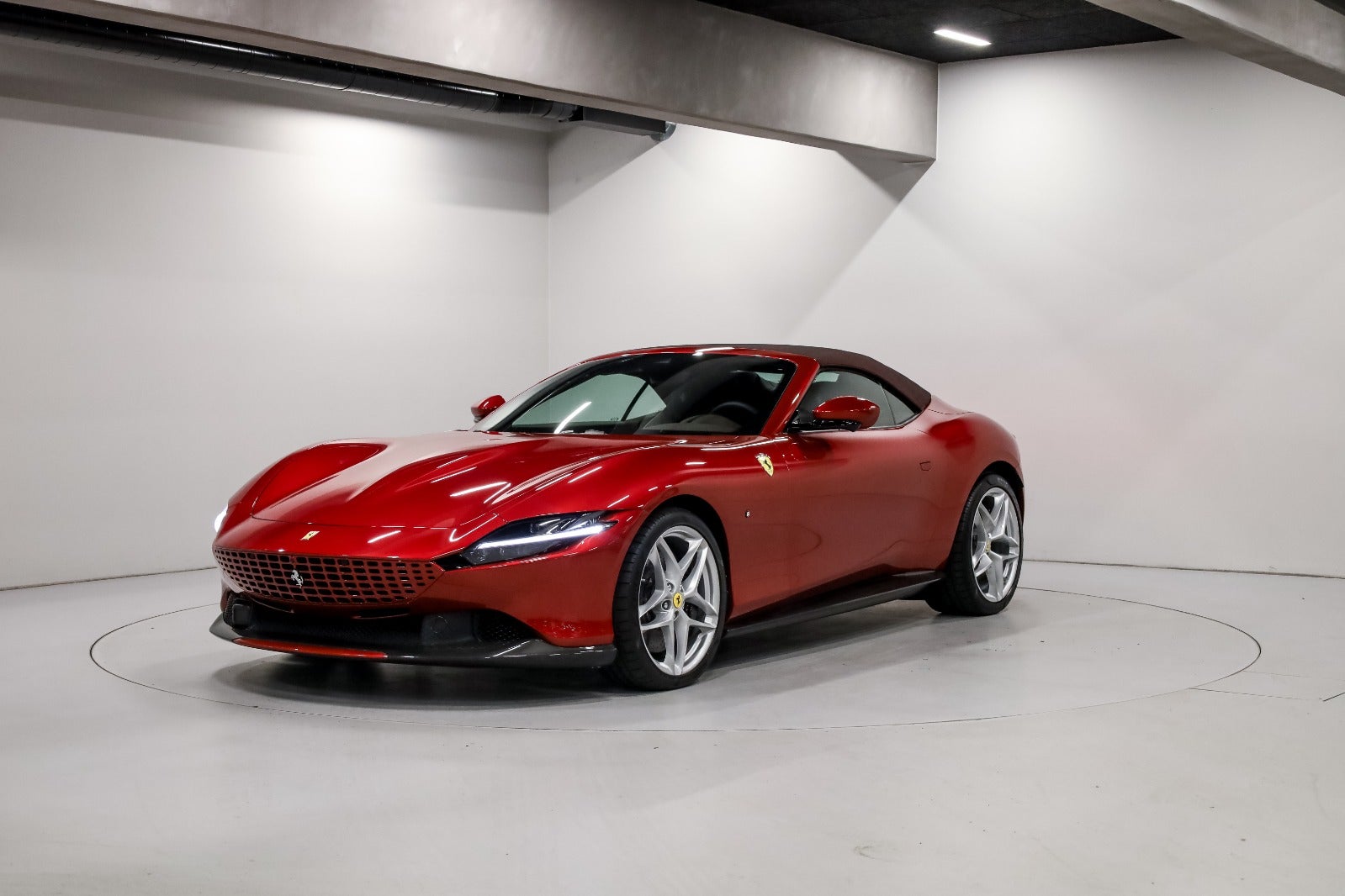 Ferrari Roma 3,9 Spider DCT