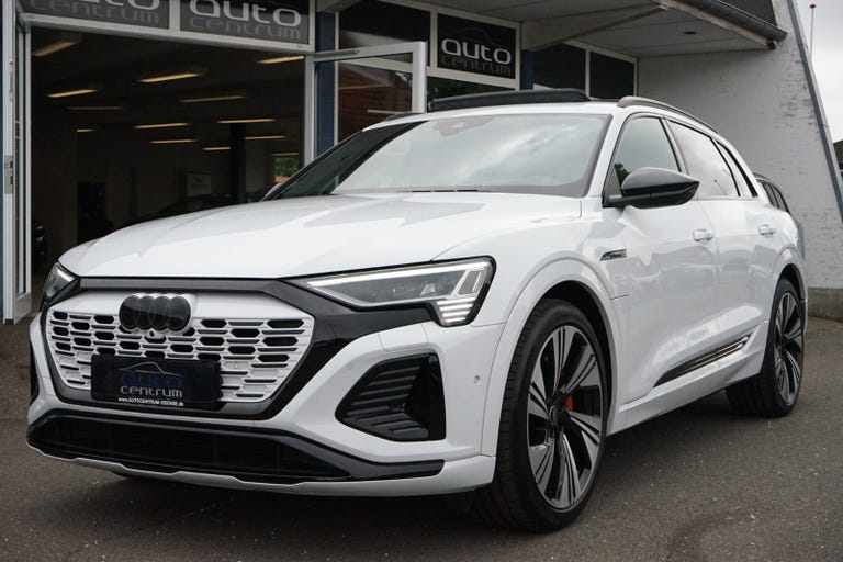 Audi Q8 e-tron S-line Black Style quattro