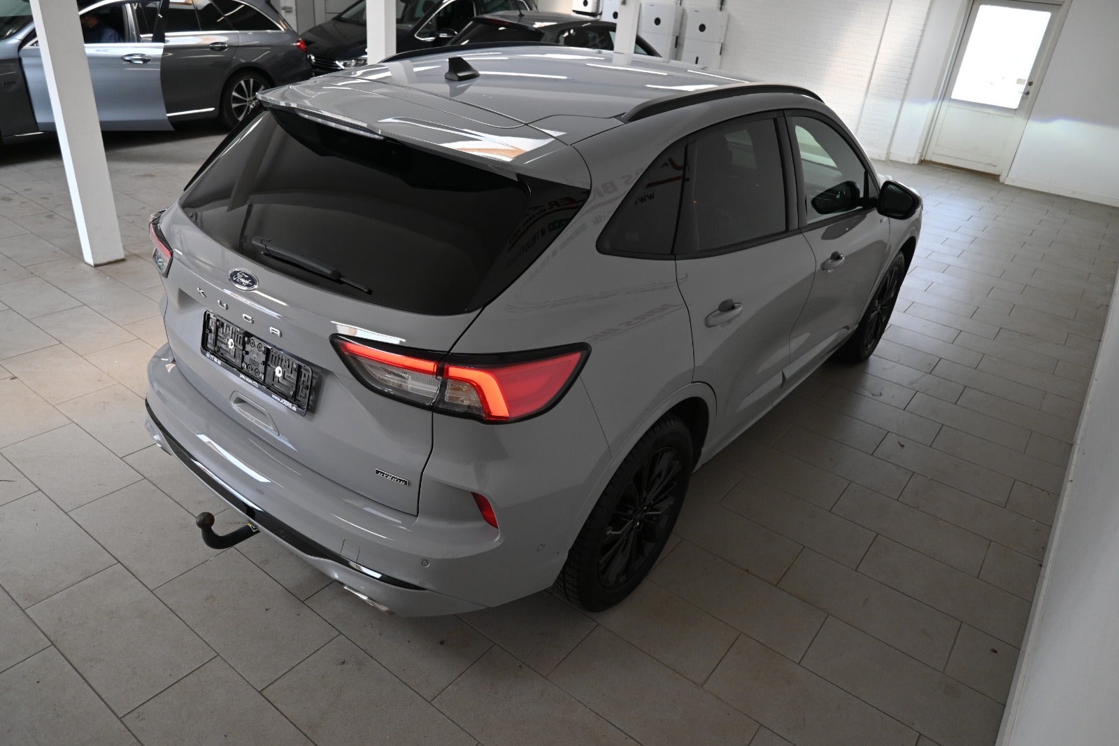 Ford Kuga PHEV Graphite Tech CVT