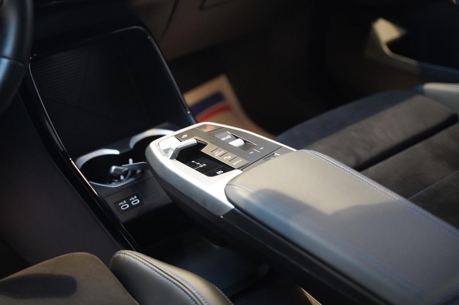 Billede af BMW iX2  eDrive20 M-Sport