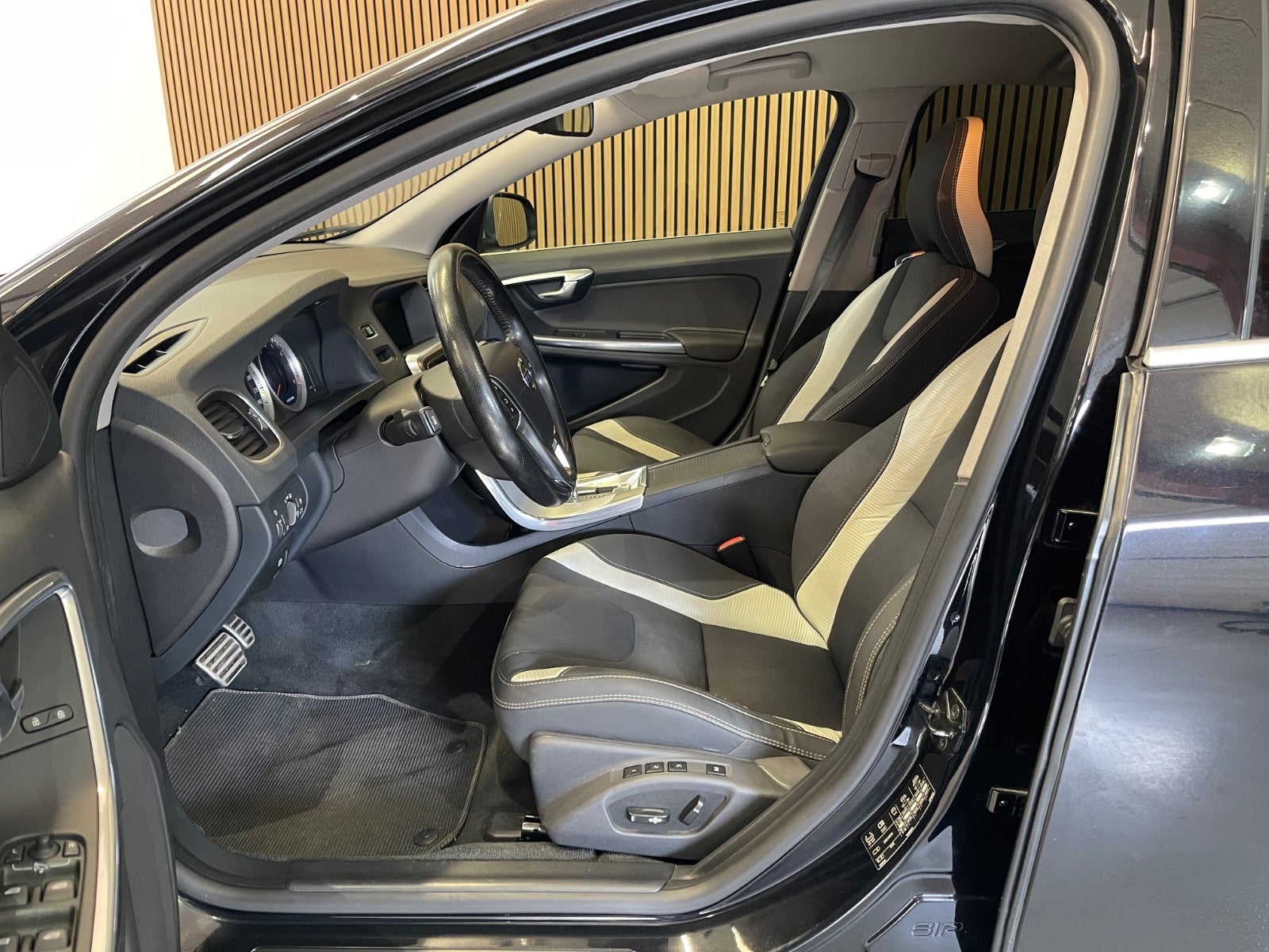Billede af Volvo S60 1,6 T4 180 Kinetic aut.