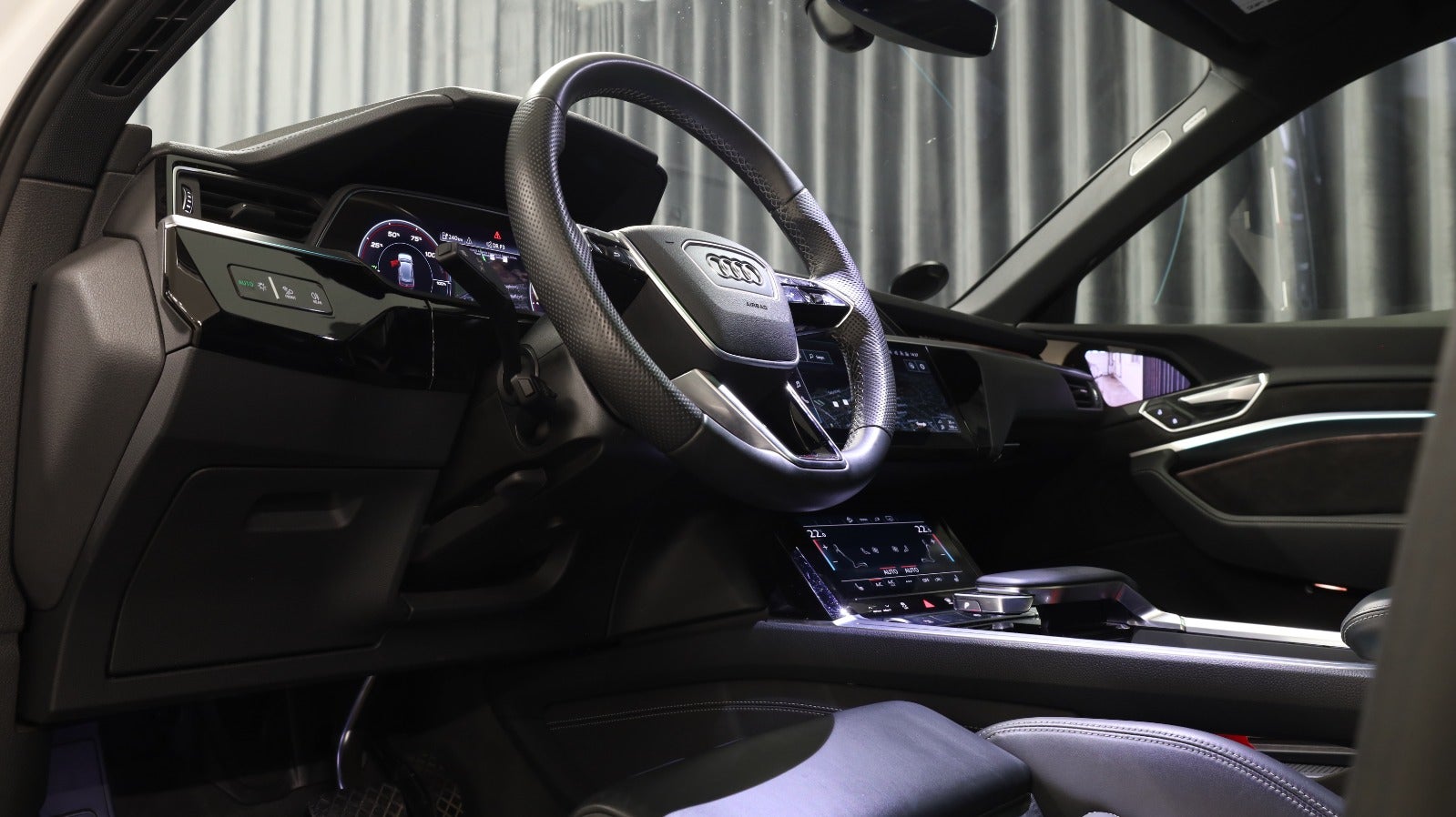 Audi e-tron S-line Prestige Sportback quattro