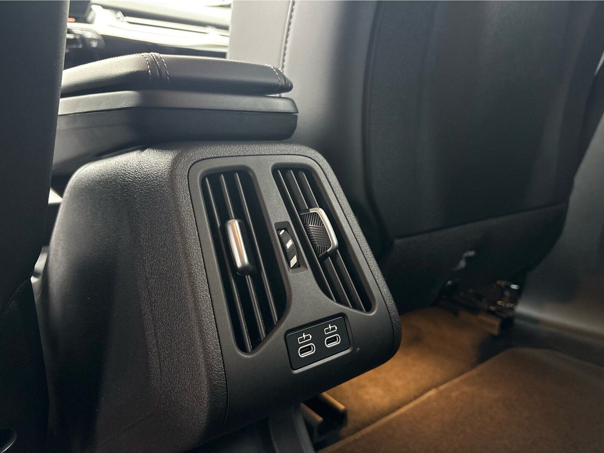 BMW iX1 eDrive20 X-Line billede 20