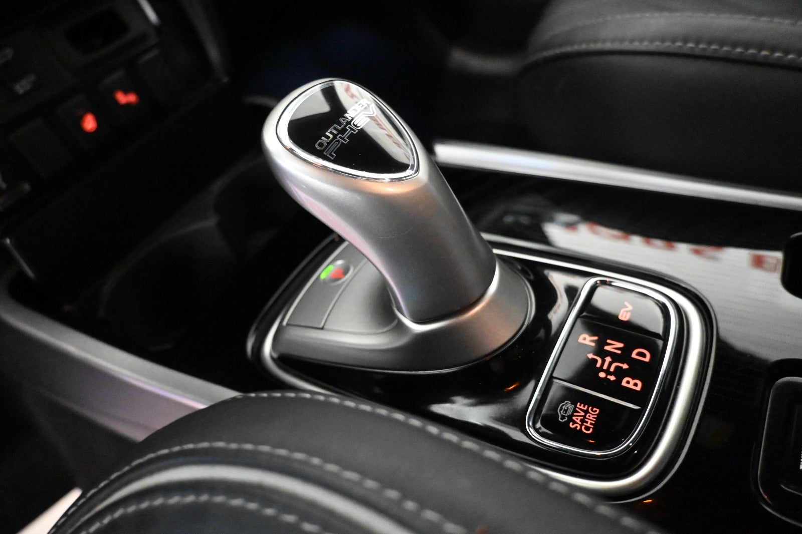 Mitsubishi Outlander PHEV Instyle CVT 4WD