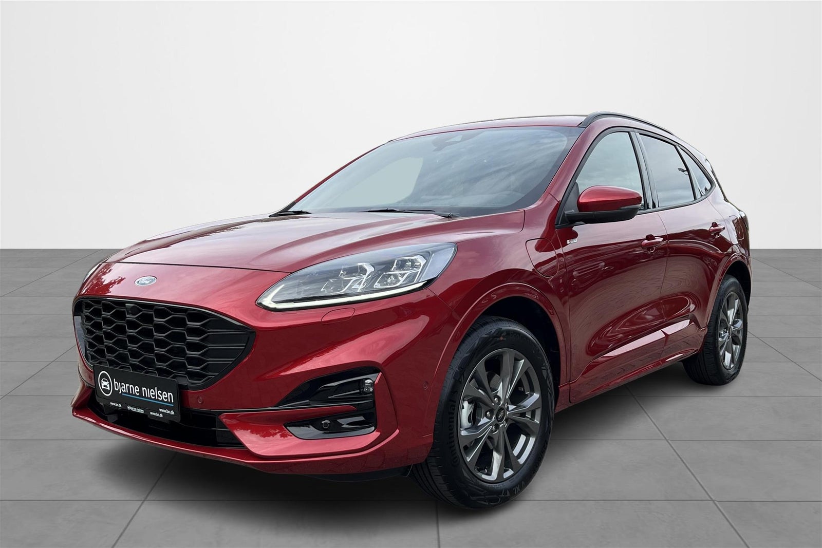 Brugt Ford Kuga PHEV STLine X CVT 2022 udstillet i Nielsen Car