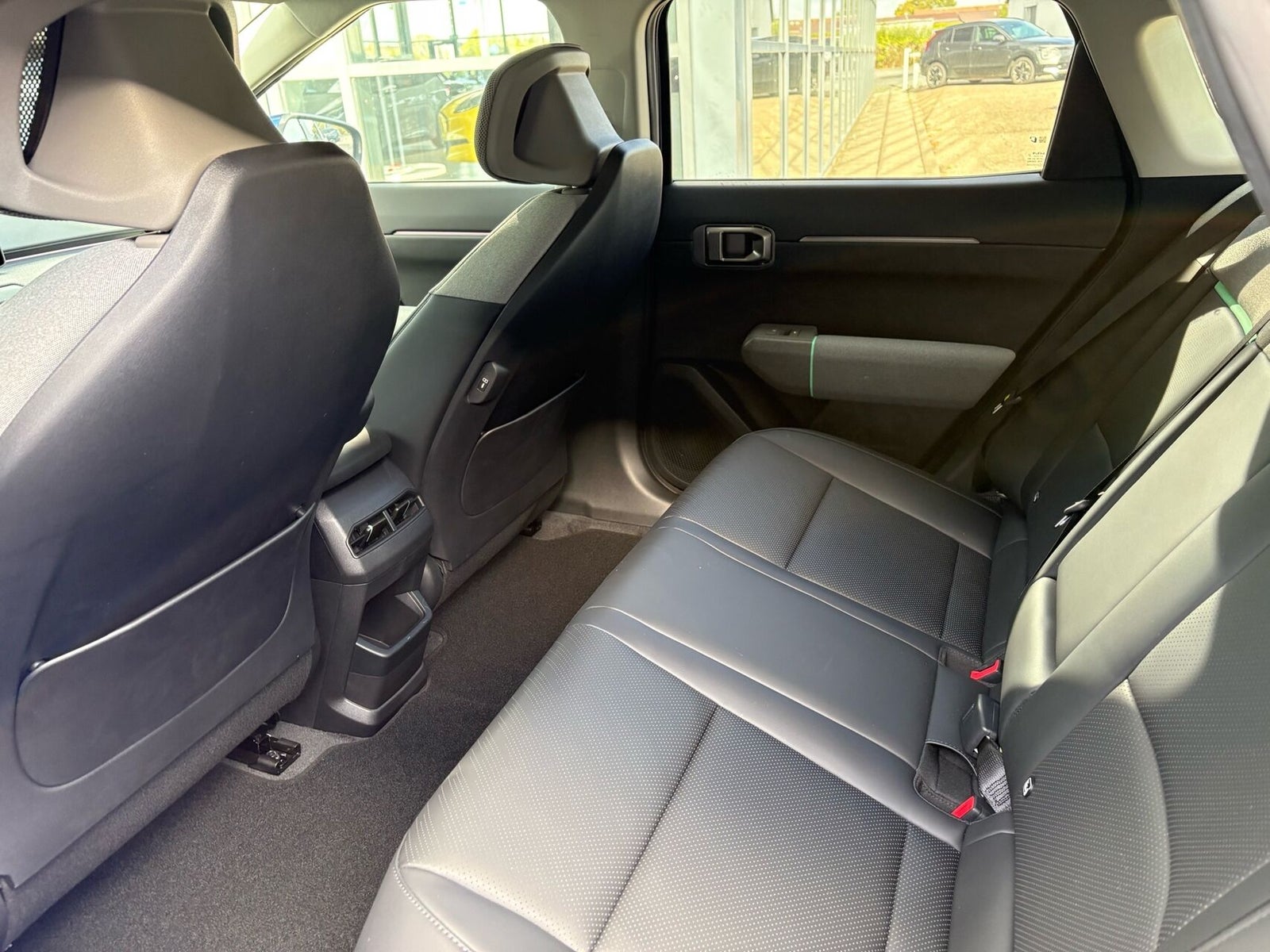 Kia EV4 Long Range Business Plus Fastback