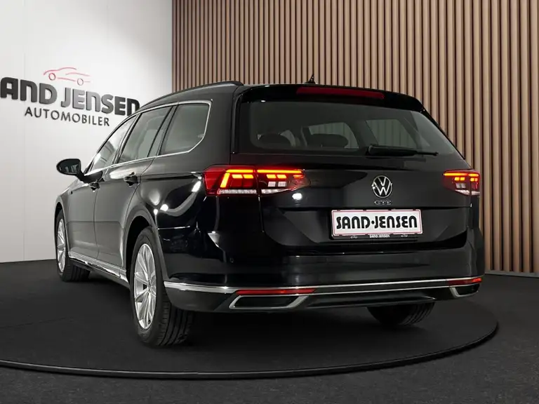 VW Passat GTE Variant DSG
