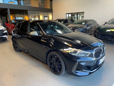 BMW M135i 2,0 Connected xDrive aut. 5d