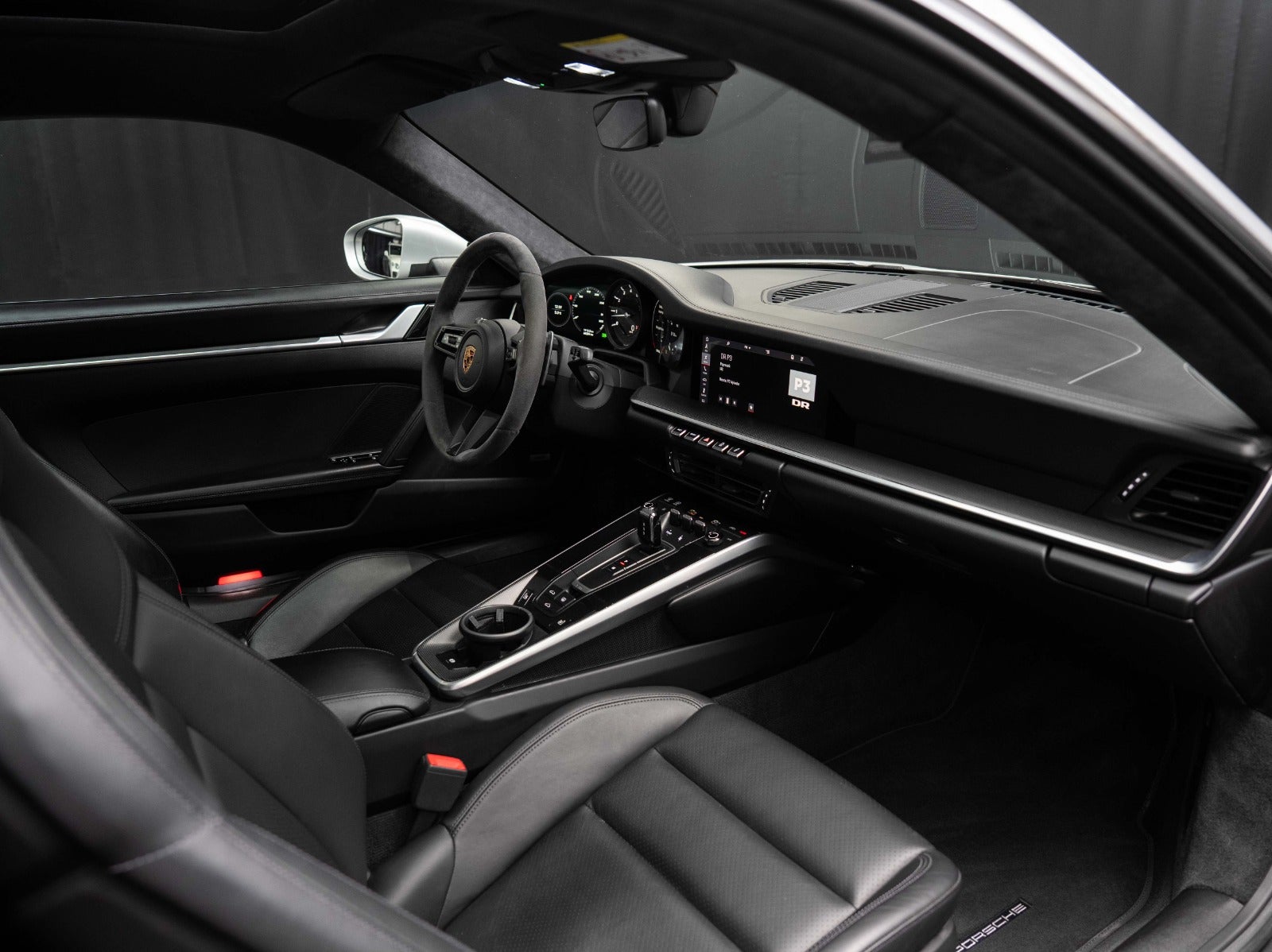 Gallery image 17 of 18