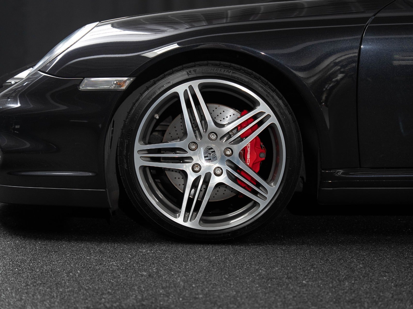 Gallery image 6 of 18