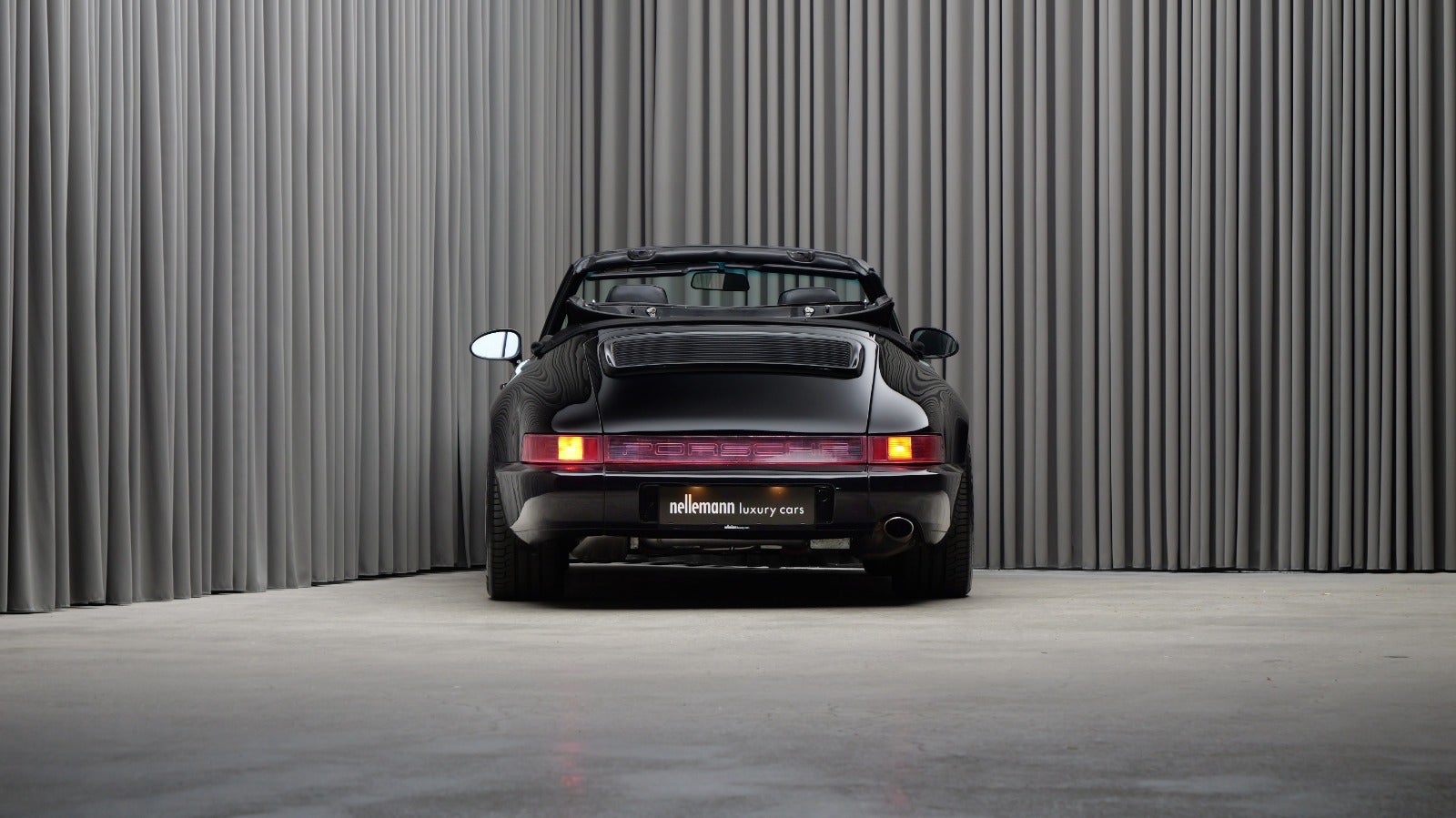 Porsche 911 Carrera 2 Cabriolet