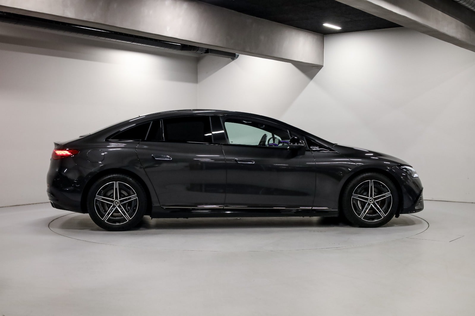 Mercedes-Benz EQE350 AMG Line