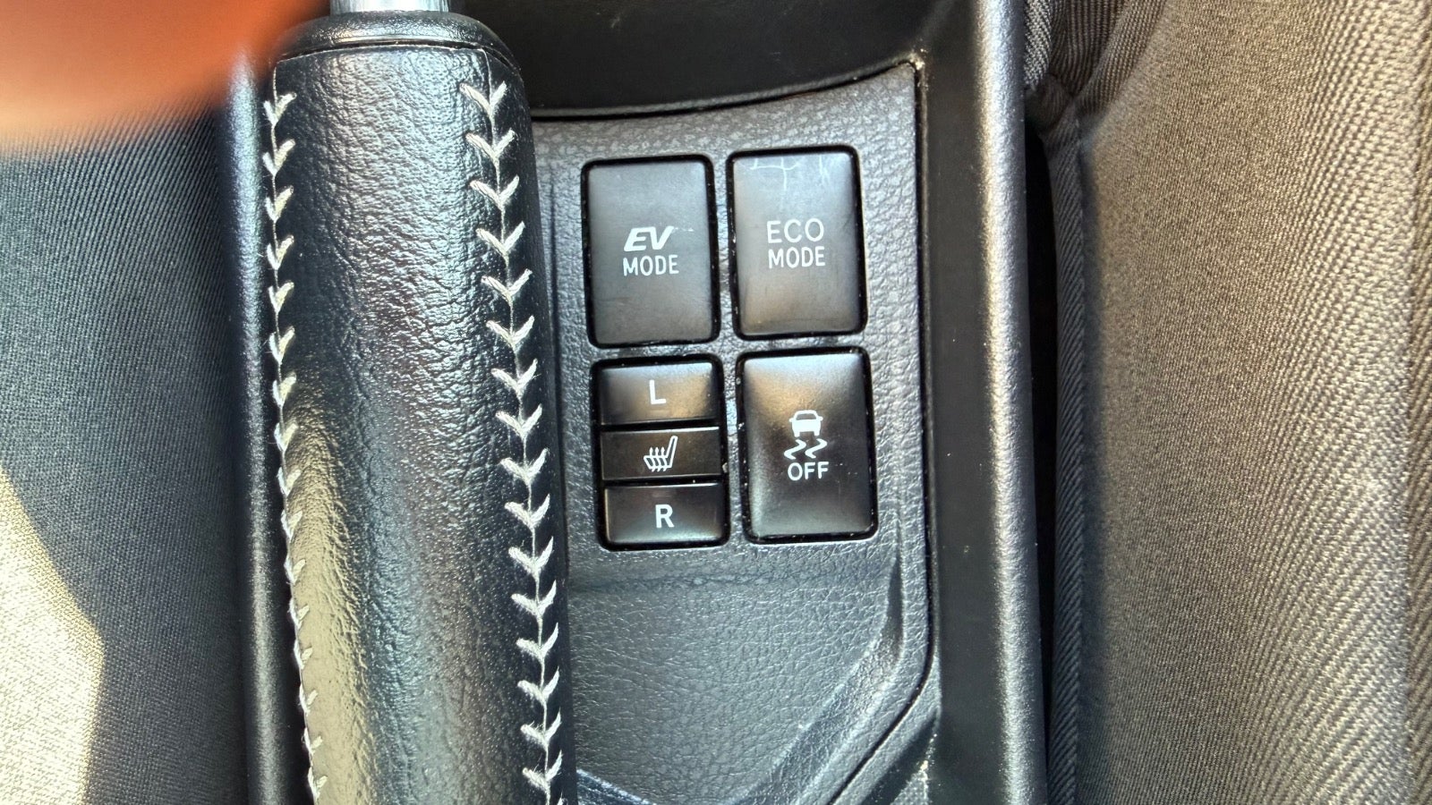Toyota Yaris Hybrid H1 e-CVT
