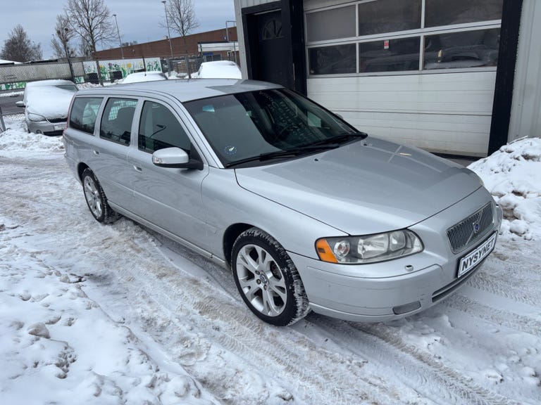 Volvo V70 140