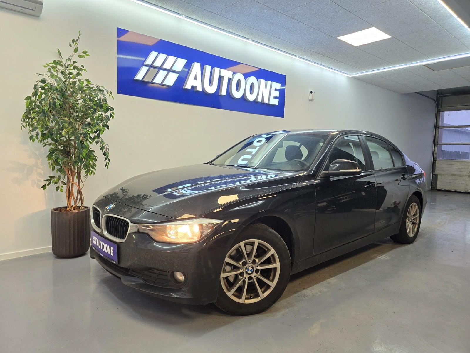 BMW 318d 2014