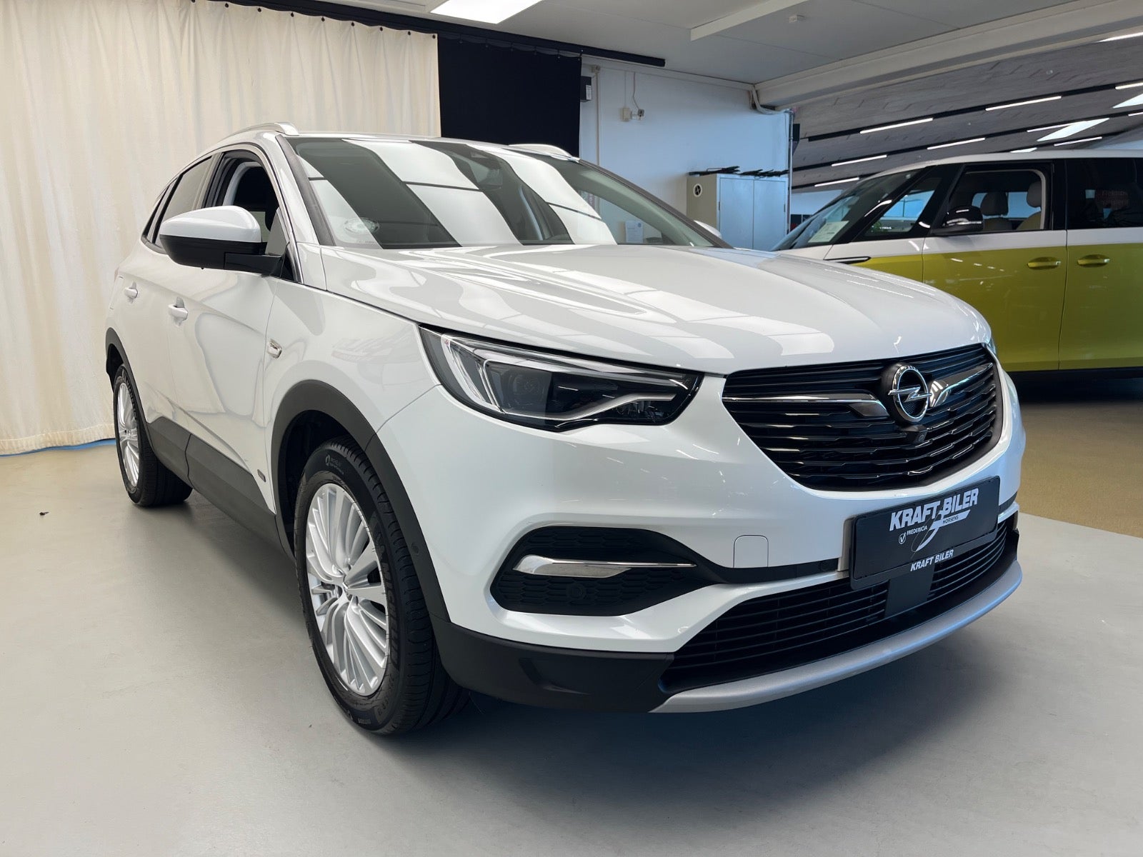 Billede af Opel Grandland X 1,6 Hybrid Innovation aut.