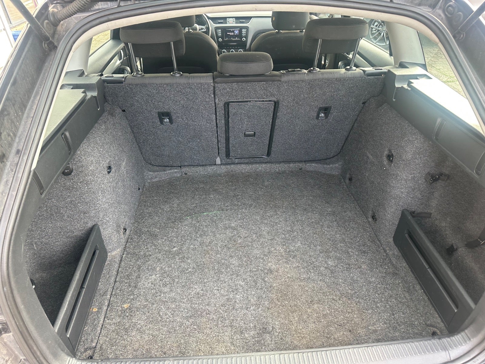 Skoda Octavia TDi 150 Elegance Combi DSG
