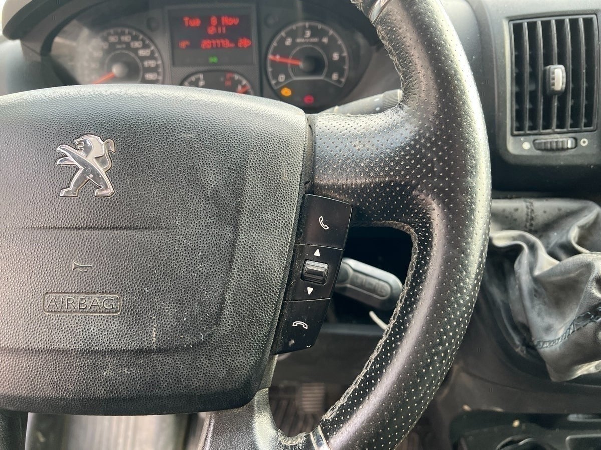 Billede af Peugeot Boxer 330 2,0 BlueHDi 130 L2H2