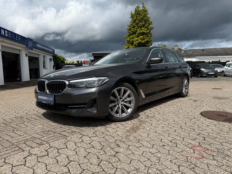 BMW 530e Touring Sport Line aut.