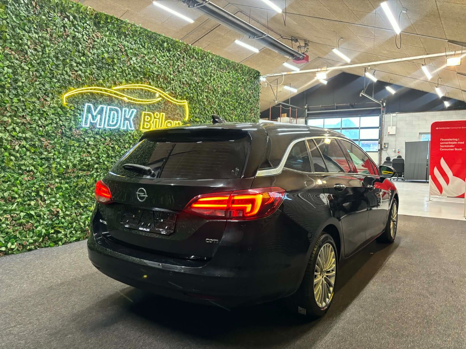 Billede af Opel Astra 1,6 CDTi 136 Business Sports Tourer