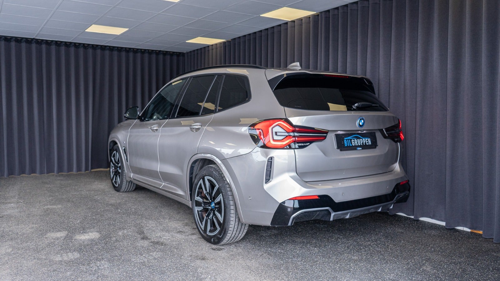 Billede af BMW iX3  Charged M-Sport