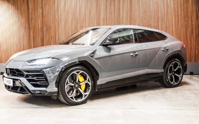 Lamborghini Urus 4,0  5d