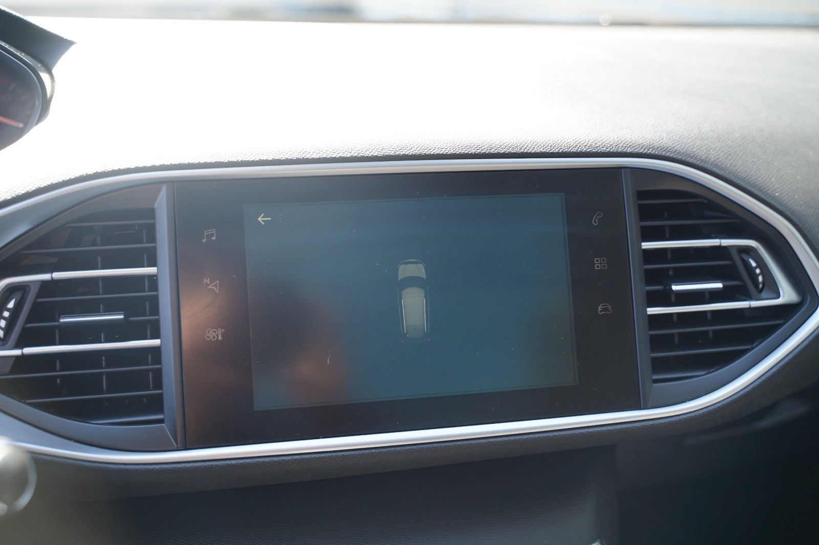 Billede af Peugeot 308 1,6 BlueHDi 120 Allure Sky SW